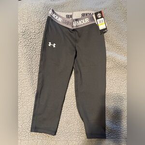 Under Armour Kids Black Leggings - CAPRI LENGTH